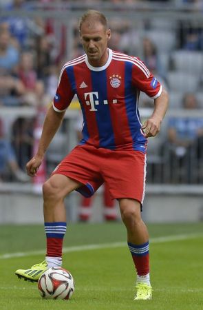 与朋友欢呼 与朋友欢呼