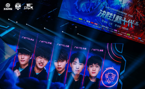 套票价格从 套票价格从