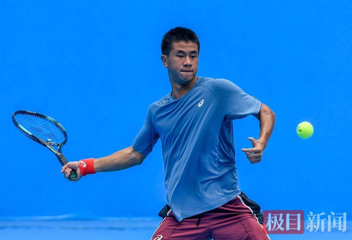 下了更多的 下了更多的